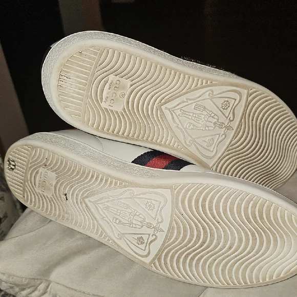 Preloved Gucci Ace Sneakers- Rhinestone Snake - Picture 8 of 9